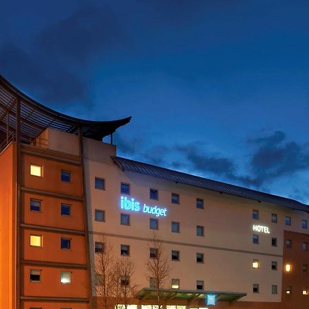Ibis Budget Newport Экстерьер фото