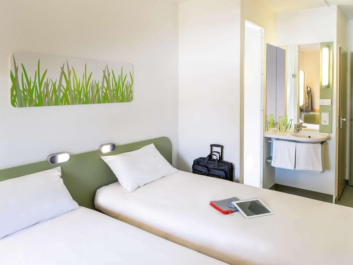 Ibis Budget Newport Экстерьер фото